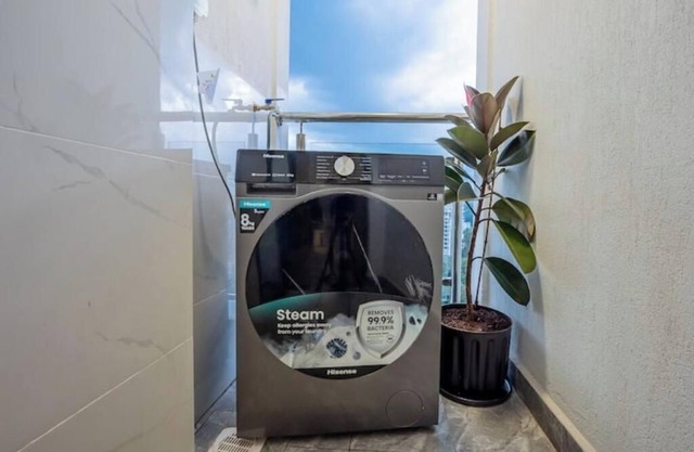 The Nomad 1BR in Riverside