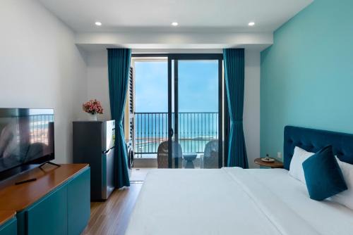 The Ocean Apartment
