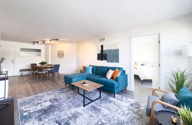The Octagon - Beautiful 2 Bedroom 2 Bathroom Condo in South Beach