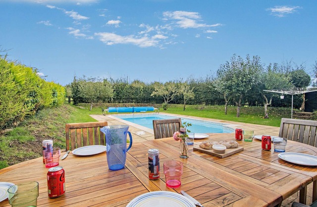 The Old Stables - Four Bedroom House, Sleeps 8