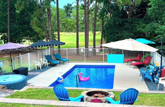 The Palmer Retreat on the Green-HotTub,SaltWaterPool,FirePit,Family,Events