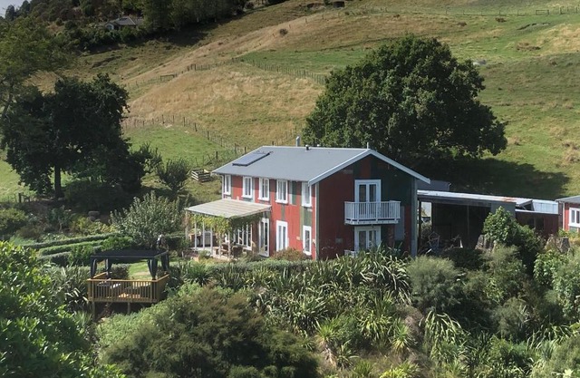 The Pear Orchard Lodge