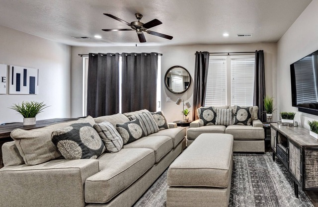 The Penthouse at The Ledges Golf Club *Resort Amenities Included!