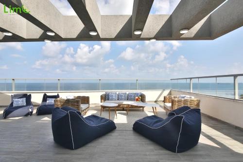 The Penthouse on the BEACH - 3BR by Lime Luxe