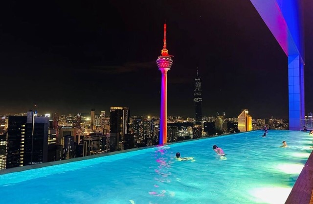 The Platinum KLCC by Moonlight
