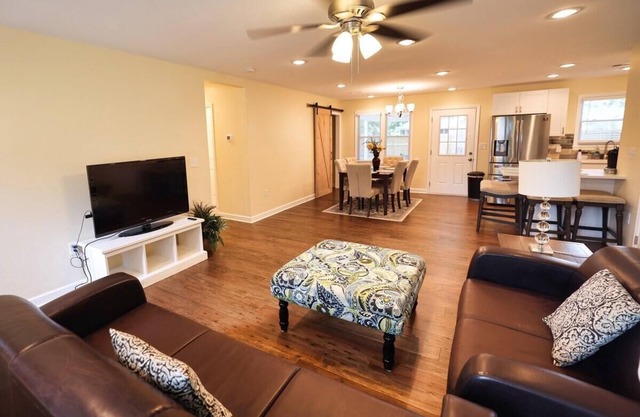 The Pullman Mod: Stylish 4br