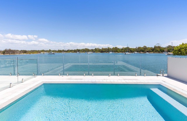 The River Rest - Noosa Jetty Stay