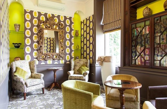 The Riverside House Hotel