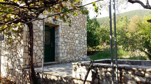 The Stone House-Zacharatos Nikolaos