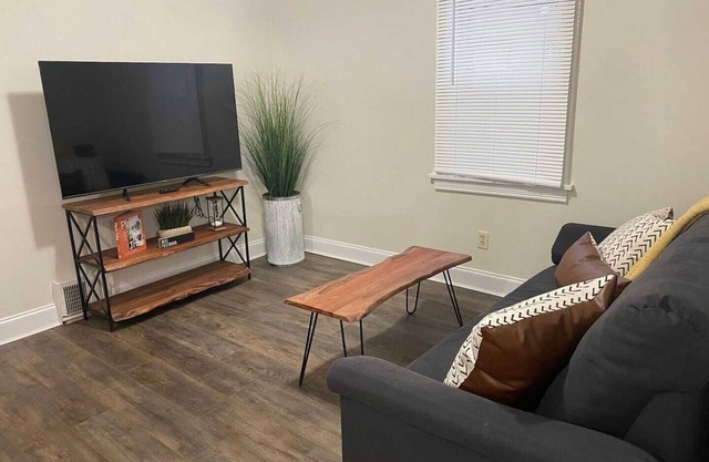 The Tiny Piney - Live. Work. Play. Downtown Green Bay!