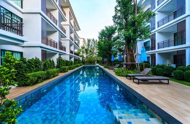 The Title F101A - Direct pool access 2 bedroom apartment
