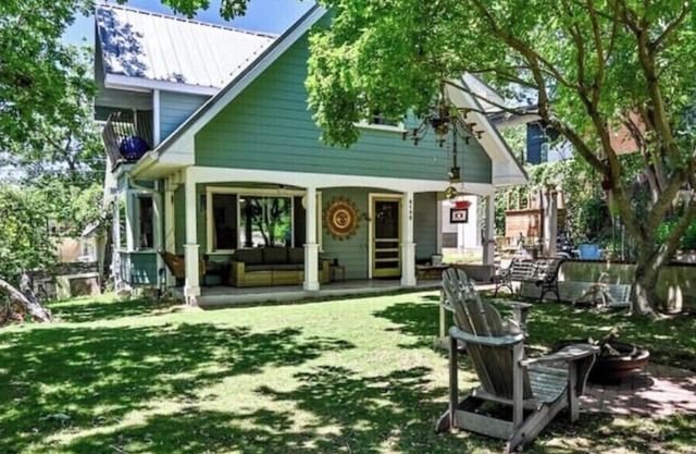 The Travis Heights Farm House