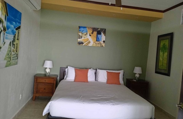 The Triton – Spacious One-Bedroom Oceanview Suite