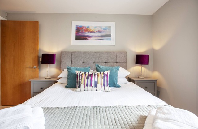 The Wesley - Luxury City Centre apartment