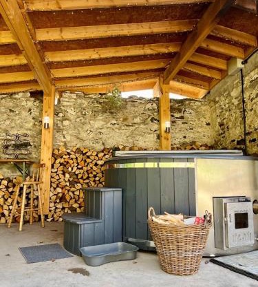The Whisky Room - Highland Bothy by edradour1725
