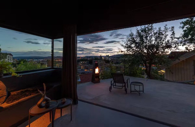 TheJET: Hideaway with breathtaking city views