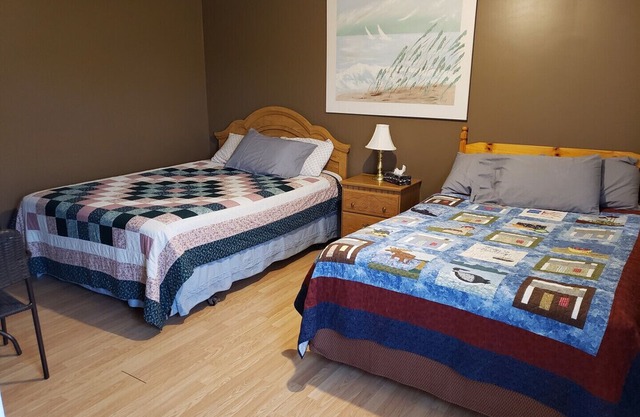 Thickwood Inn - Room 1 (4 People)