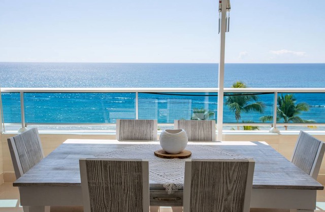 This apartment is a 3 bedroom (s), 2 bathrooms, located in Juan Dolio, San Pedro.