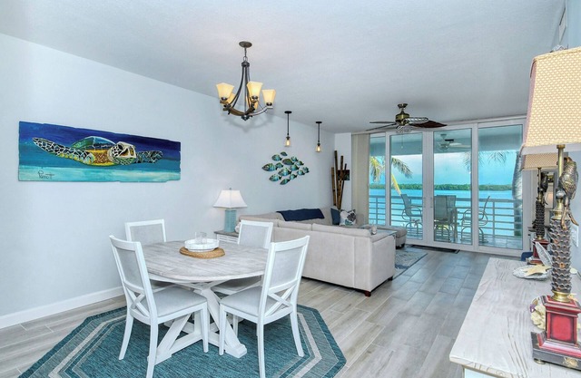 Harbor Villa Club 