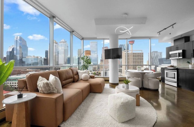 This apartment is a 2 bedroom(s), 2 bathrooms, located in Calgary, AB.