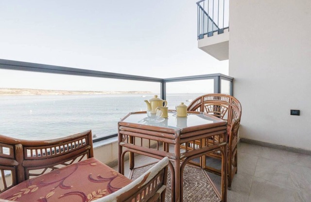 This apartment is a 2 bedroom(s), 1 bathrooms, located in Il-Mellieħa, null.