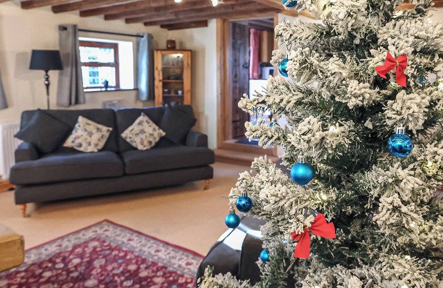 This lovely cottage is perfect for a small family or 2 couples looking to get away from it all.