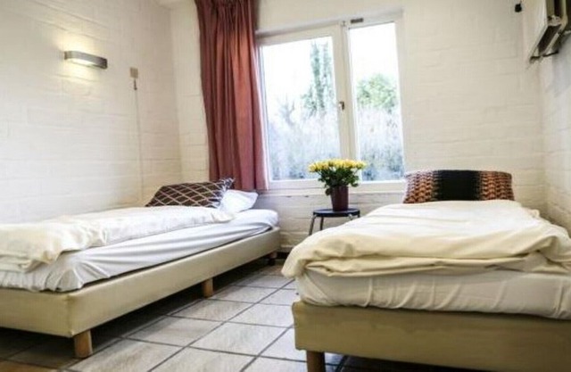 This luxurious 25-person group accommodation