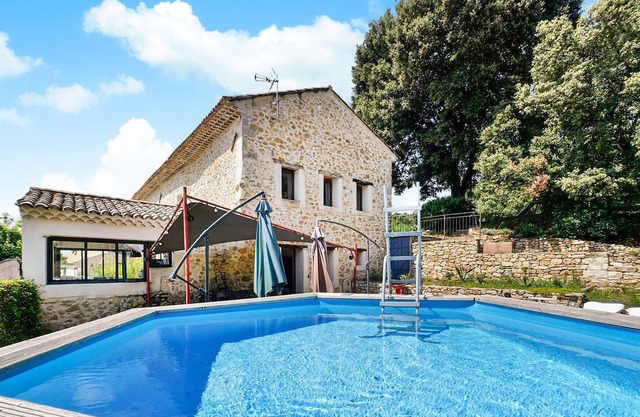 This sublime Provencal country house is the ideal place for your stay with family or friends.