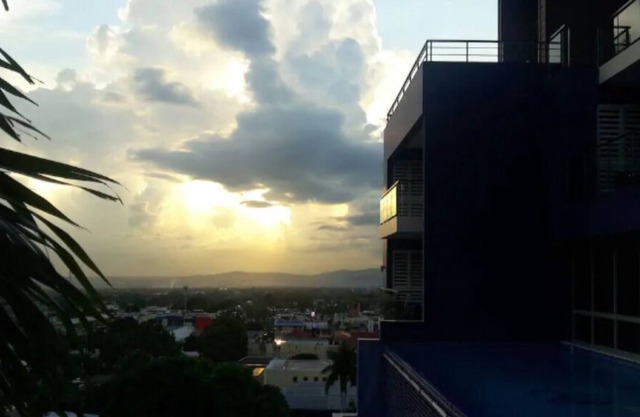 This ultra modern 6th floor very comfortable and ready For you our valid Guest