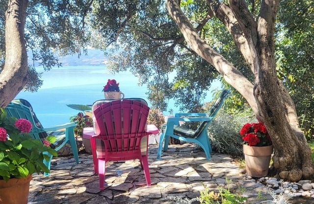 Three bedroom apartment with terrace and sea view Duće, Omiš (A-4663-b)