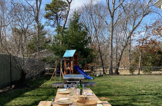 Three Bedroom Family Getaway in Oak Bluffs