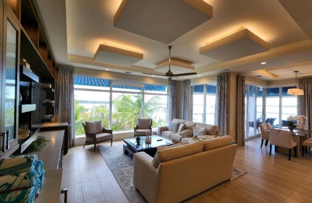 Three Bedroom Luxury Condo in Beautiful February Point