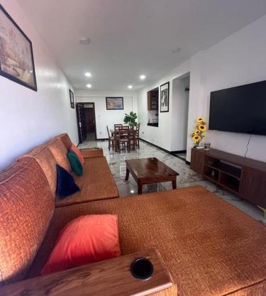 Three bedroom place with lake view