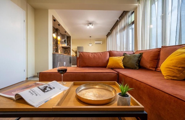 Three Lilies Apartments