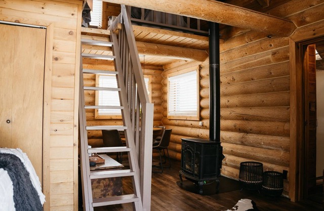 Three Peaks Cabin- Chapman Springs