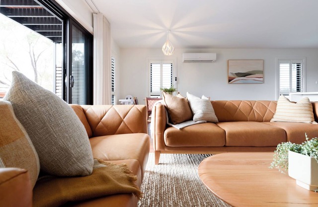 Three-Story Haven River Views & Near Gorge