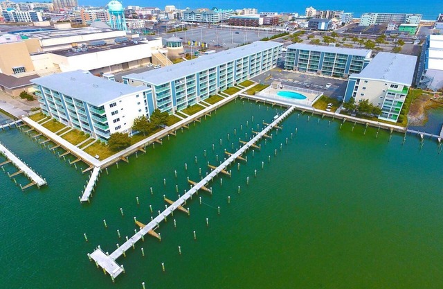 Thunder Island 147D-Baywater 39th St, Pool, WIFI, Elev, W/D, AC