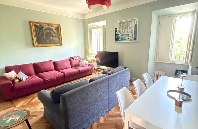 Tiber Luxury Apartment