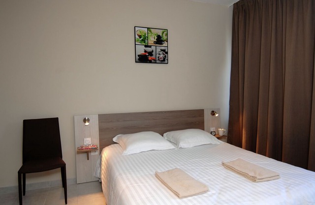 Tidy apartment near the beach in a lively seaside resort
