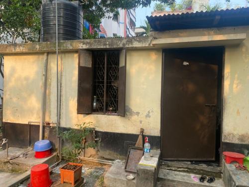 Tin House