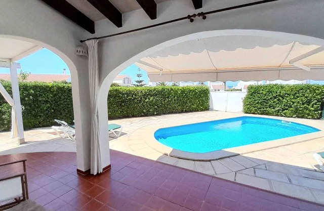 Tipica Villa Menorquina, Piscina Privada, Jardin, Wifi, A/Acond, Ping Pong