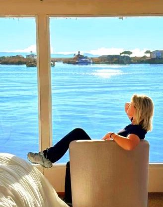 Titicaca Floating Lodge