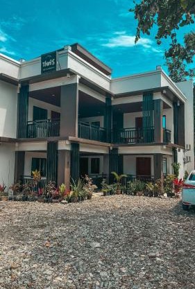 Tiwi's Travellers Inn