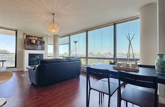 tn11 minutes to YVR, 2 bedrooms, 2 full bathrooms,high-rise with beautiful views