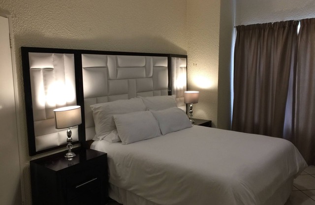 Tntee Apartments