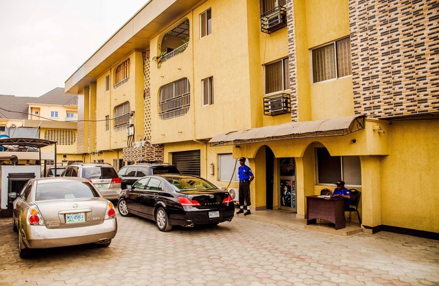 Tobby Royal Suites