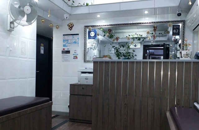 Tom's Guest House