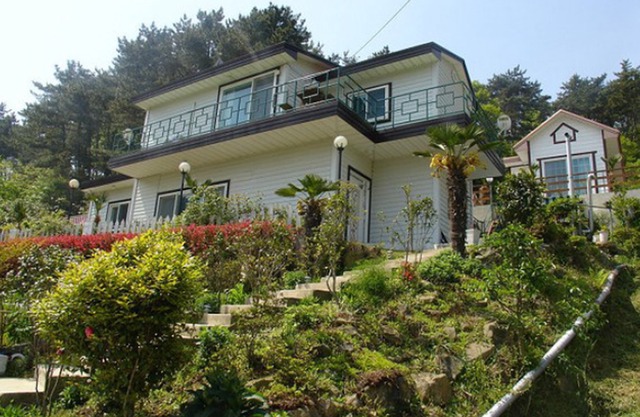 Tongyeong Yeonji Pension