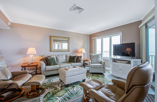 Top floor oceanfront condo w/ocean and beach views from every room & shared pool