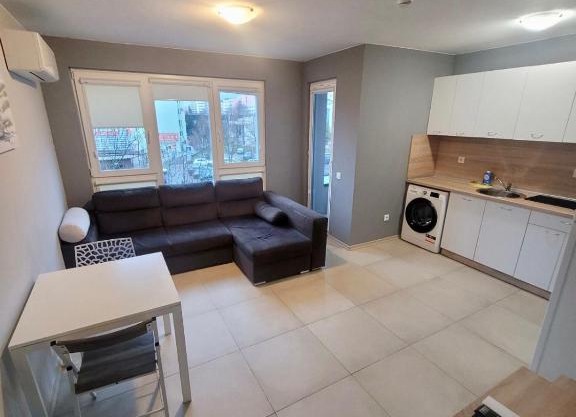 Top location apartment